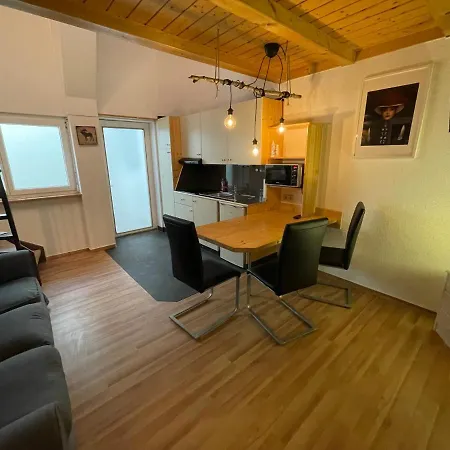 Eleven شقة روست